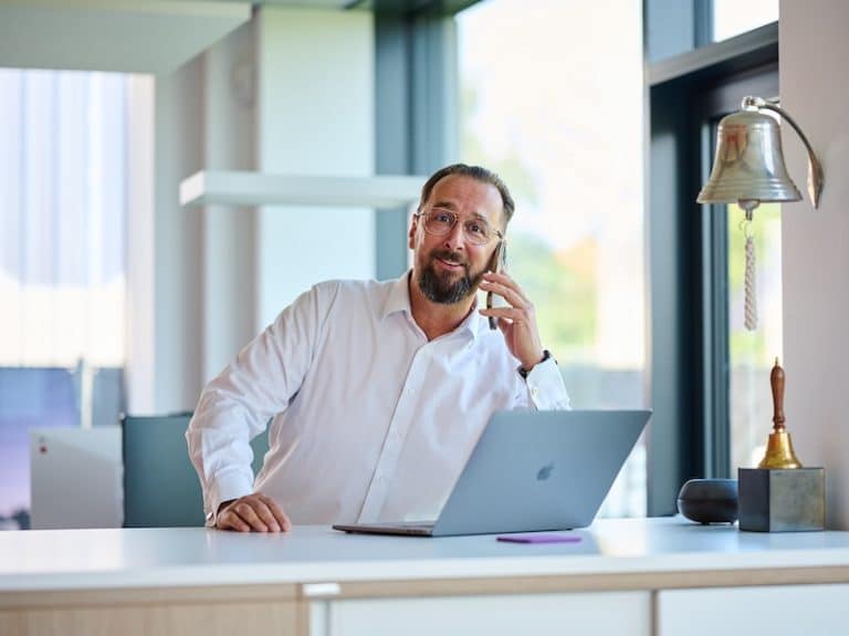 KI im Vertrieb revolutioniert das Zeitmanagement.